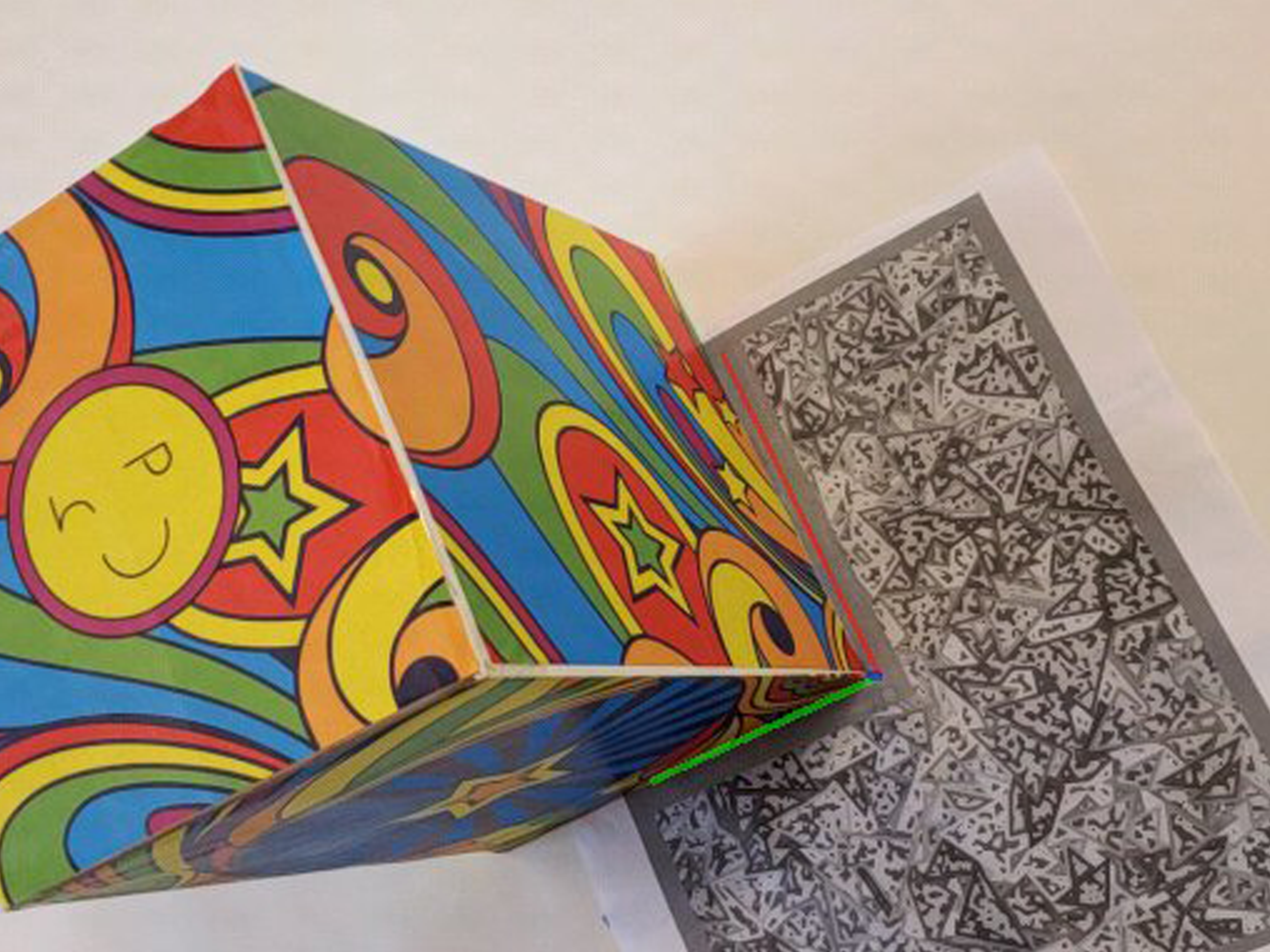 Printed target cube with colorful pattern on dense tracking marker