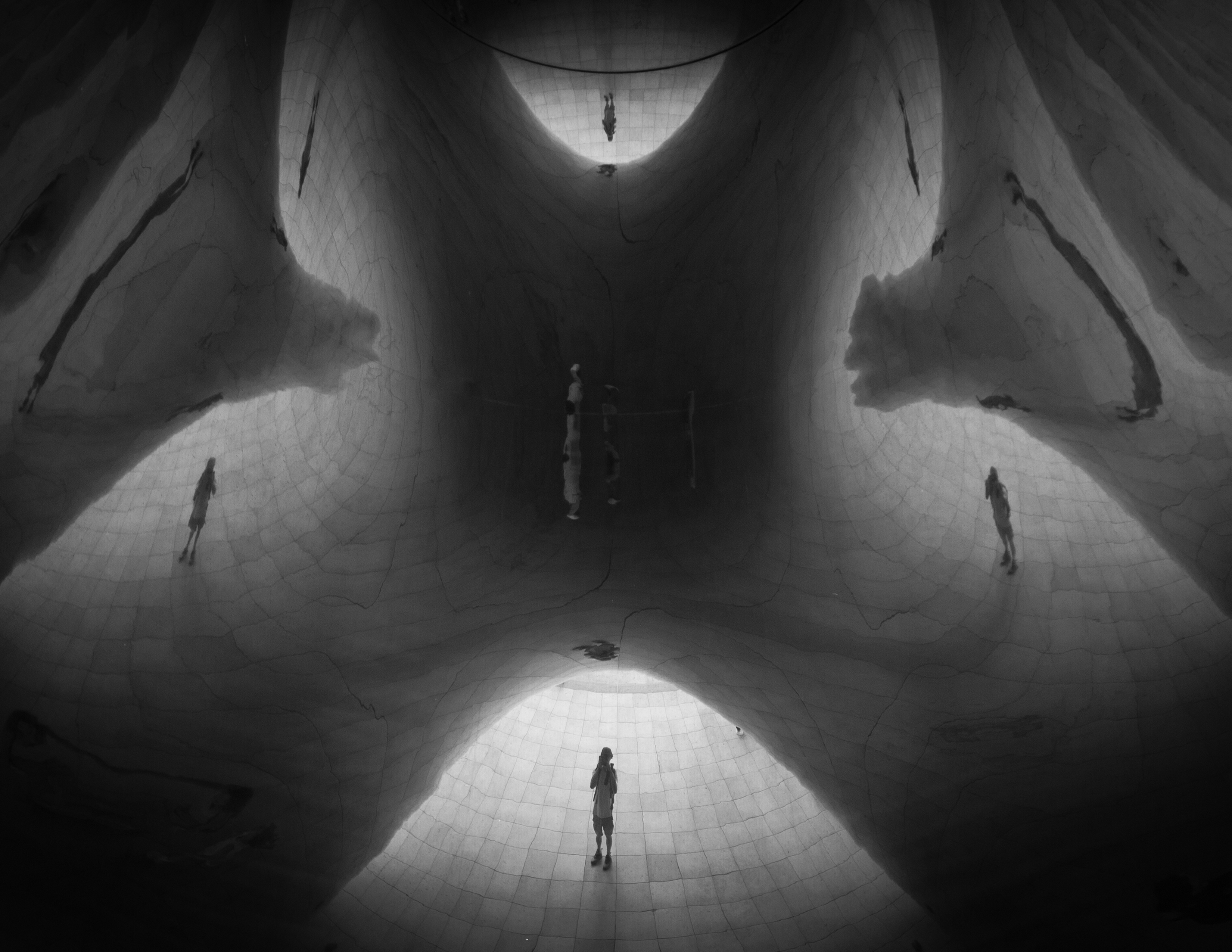 Traces of Presence section 03 image 02